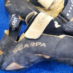 Scarpa Booster bouldering climbing shoe